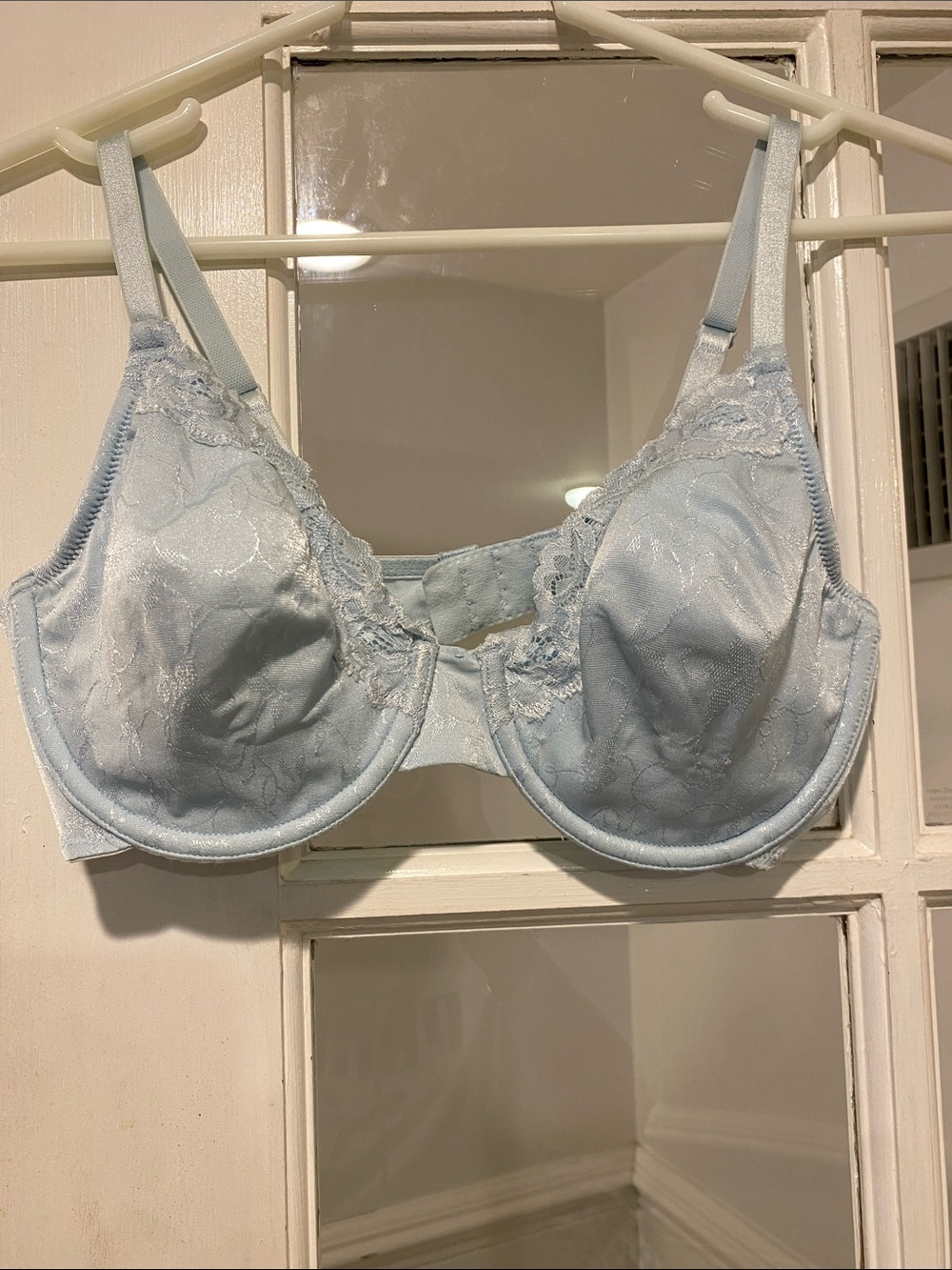 Liz Claiborne size 36C Bra good condition